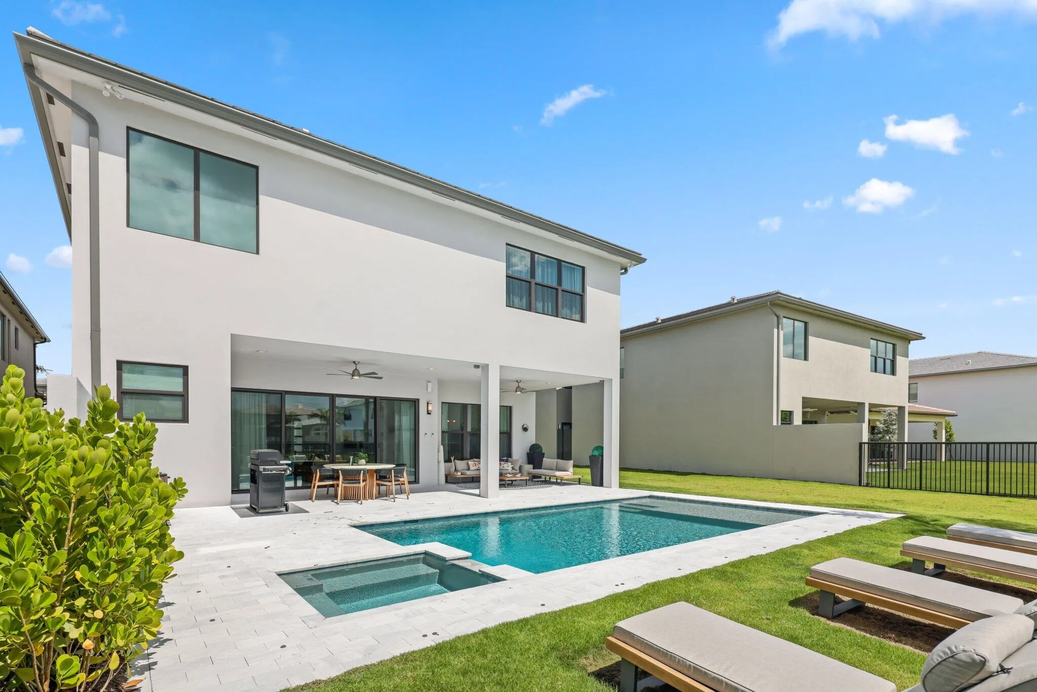 9682 Juniper Bay Ave - 35.jpg-SMALL