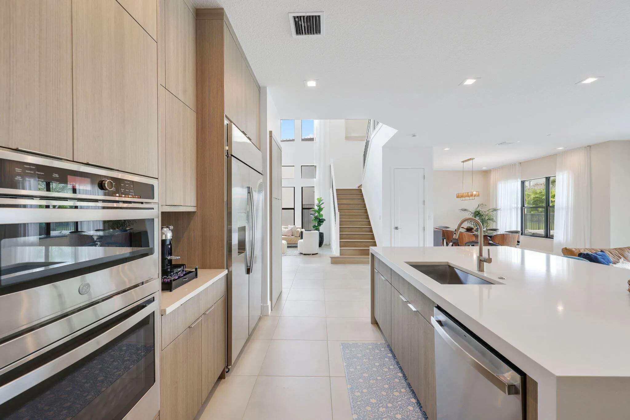 9682 Juniper Bay Ave - 18.jpg-SMALL