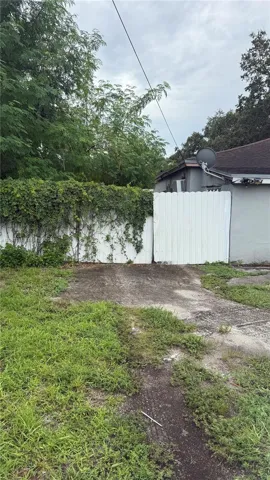 Private fenced yard