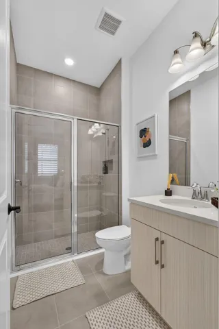 En-suite Bath