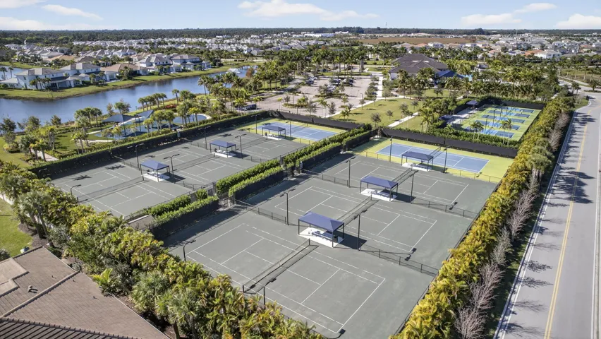 Tennis