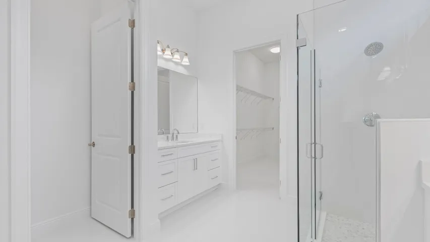 Owner's Bath