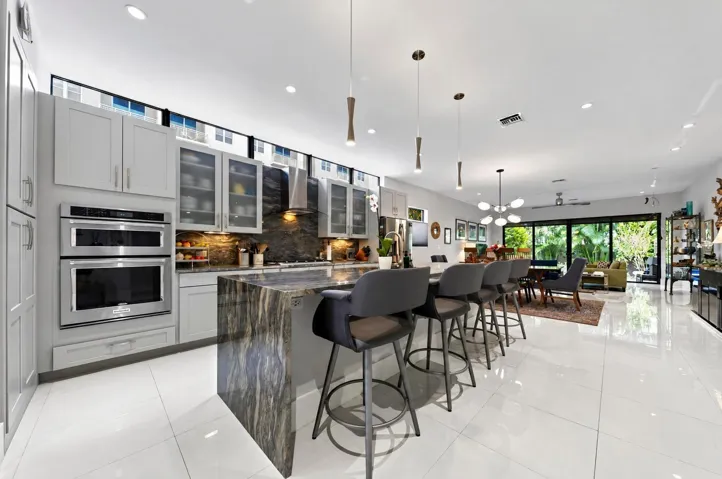 022-008-KitchenBreakfast-1500x996