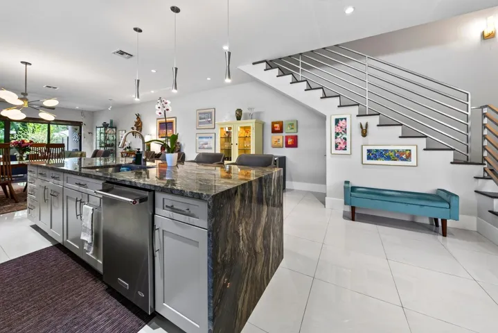 024-036-Kitchen-1499x1000