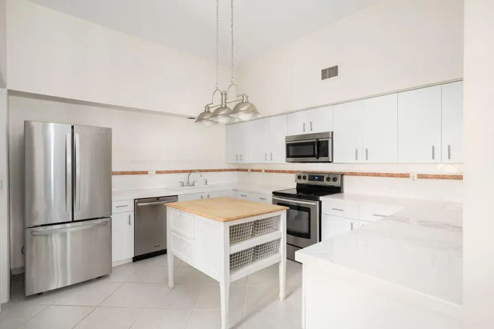 13-web-or-mls-5040 Harmony Circle 203--1