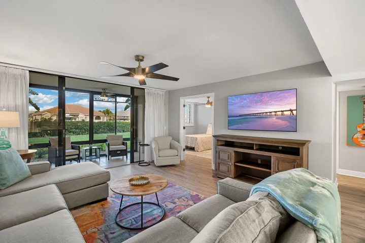 1825-Tarpon-Ln-9E-011