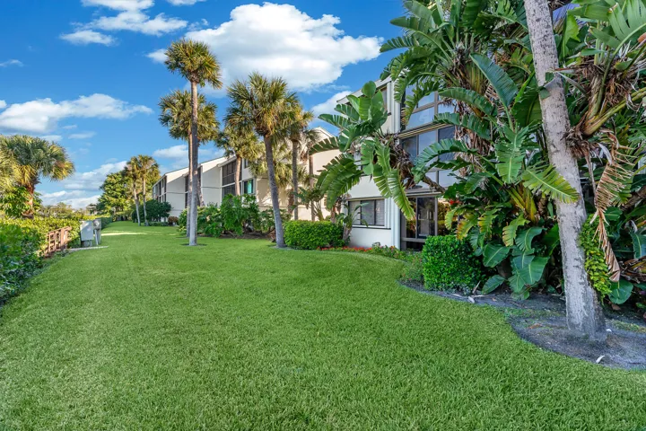 1825-Tarpon-Ln-9E-038