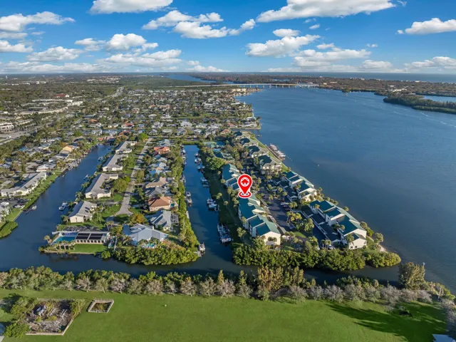 1825-Tarpon-Ln-9E-004