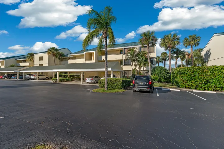 1825-Tarpon-Ln-9E-007