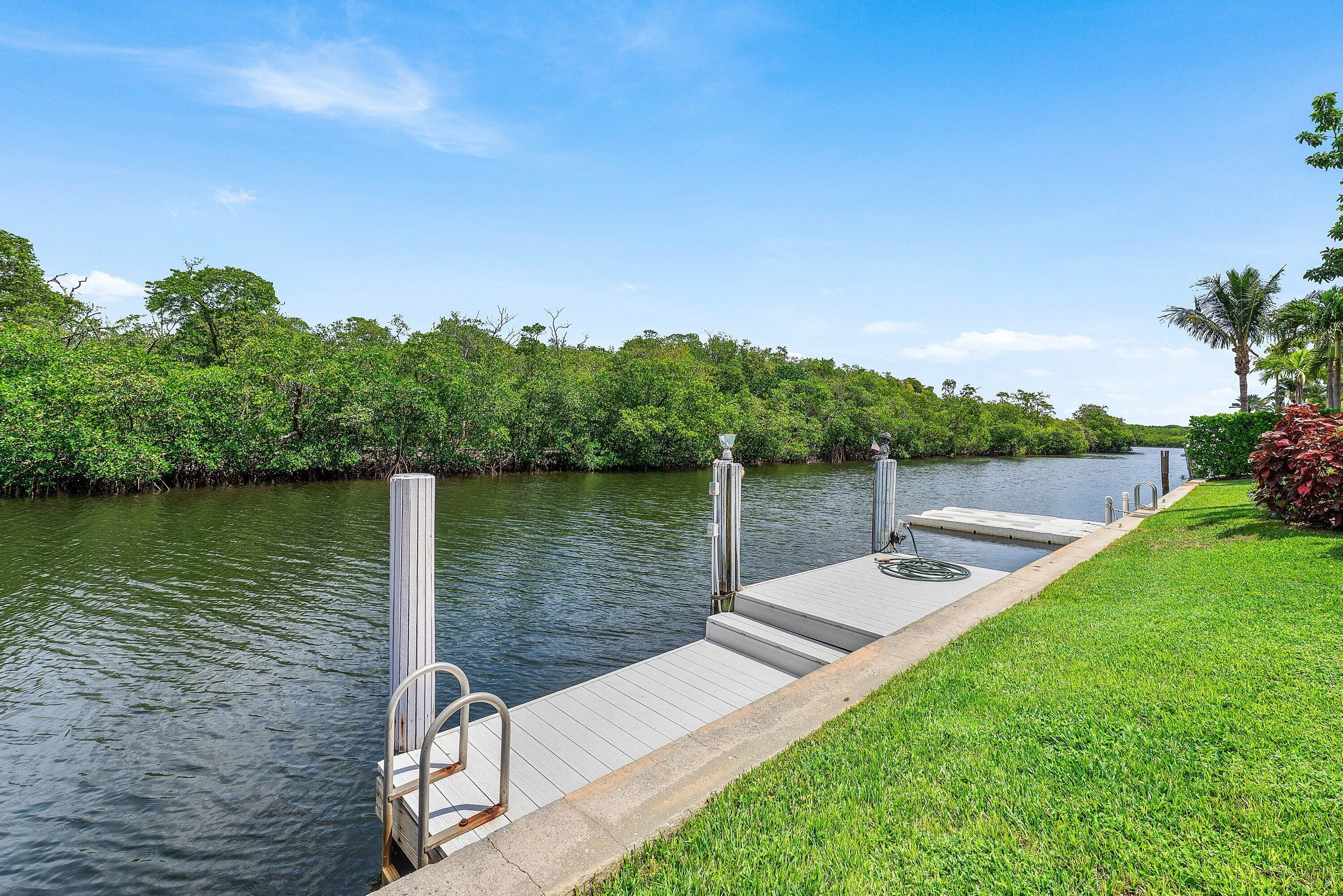 015-611PhillipsDrive-BocaRaton-FL-33432-