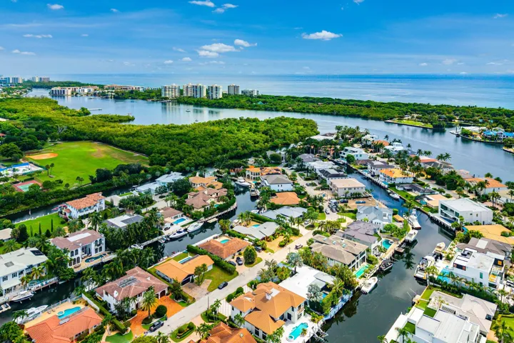 038-611PhillipsDrive-BocaRaton-FL-33432-