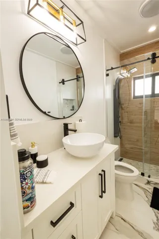 Photo 38