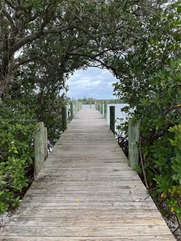 Day Dock