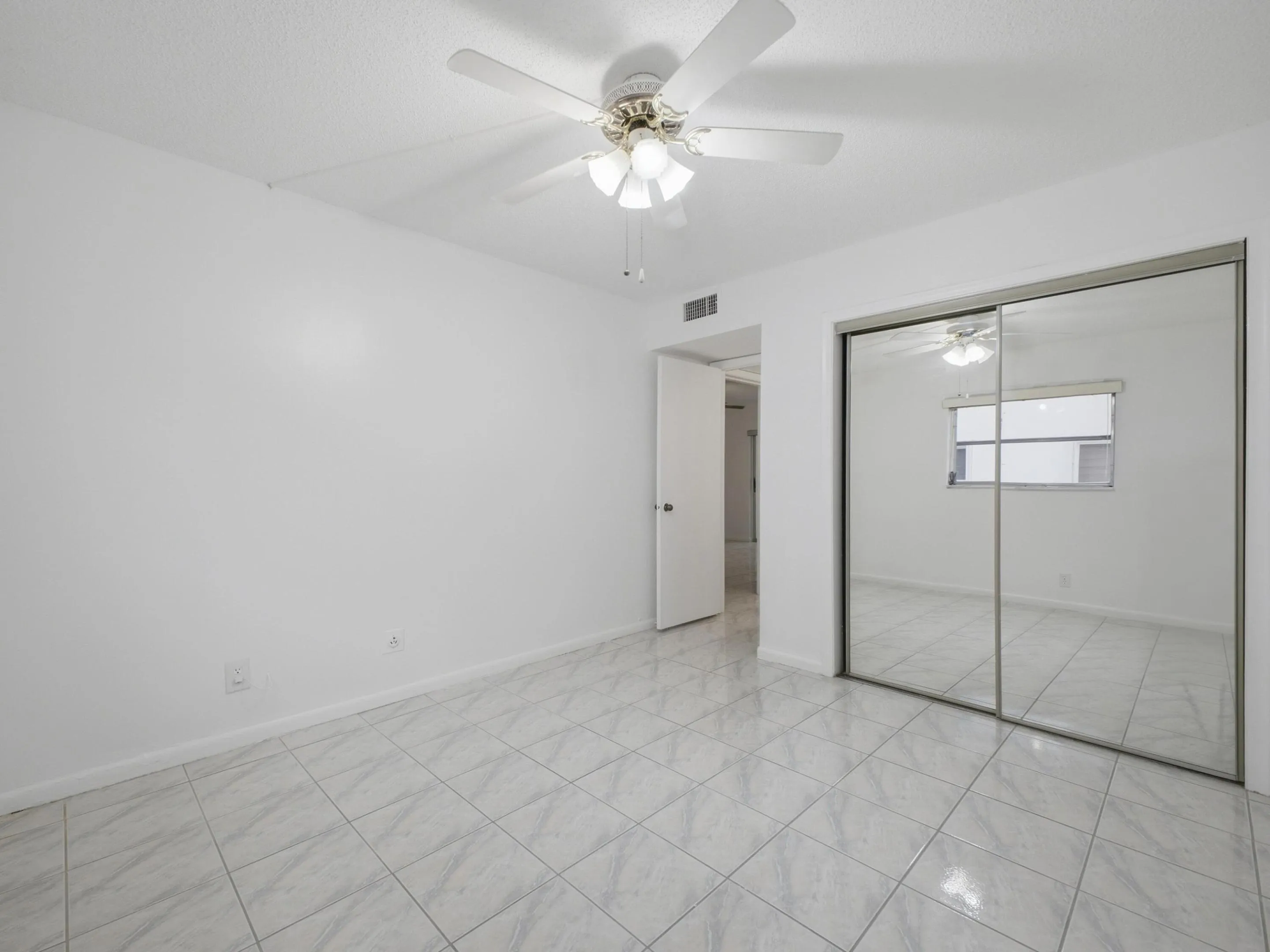 144 Stratford K - Bedroom 2