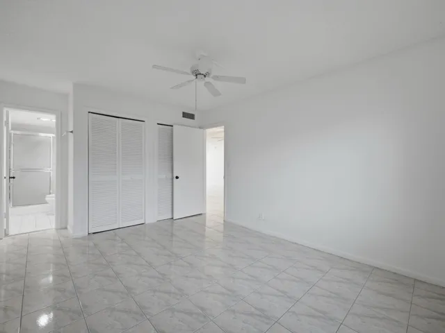 144 Stratford K - Primary Bedroom