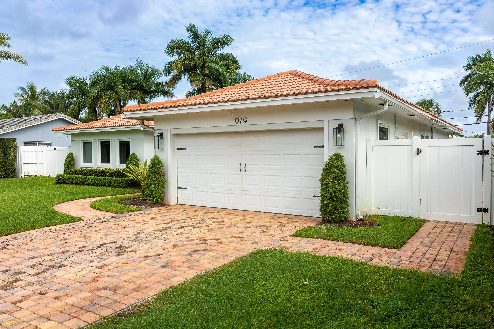 2 Car Garage