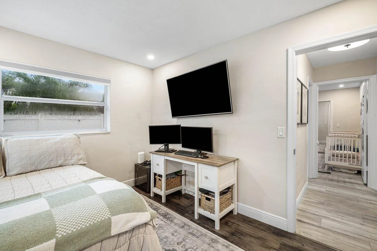 2nd Bedroom