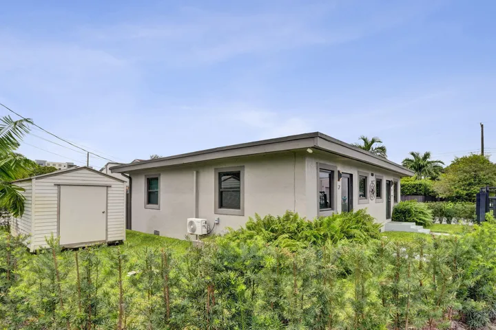 Storage shed