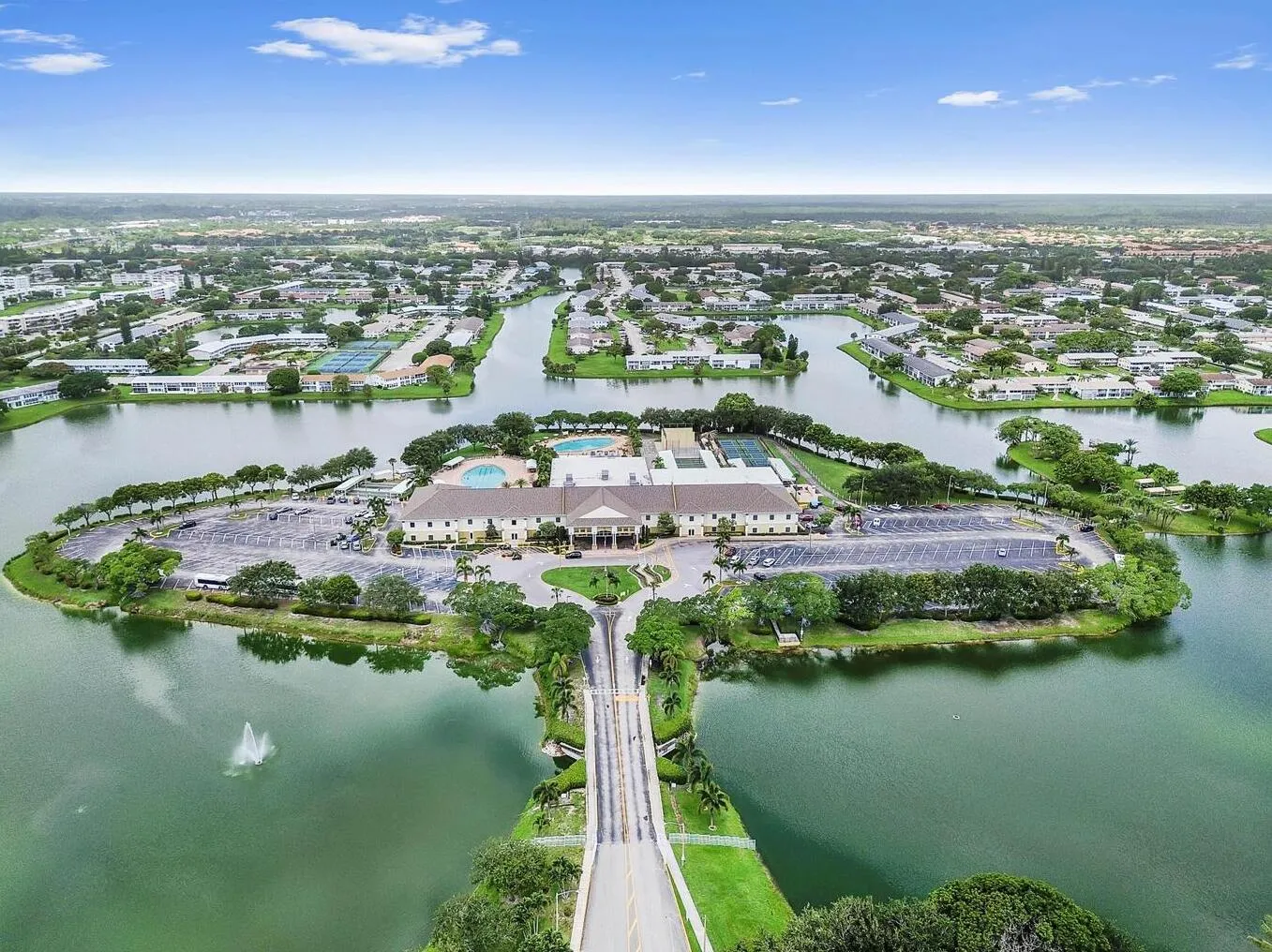 Expansive Amenities