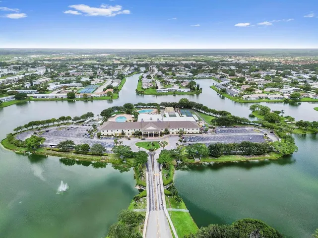 Expansive Amenities