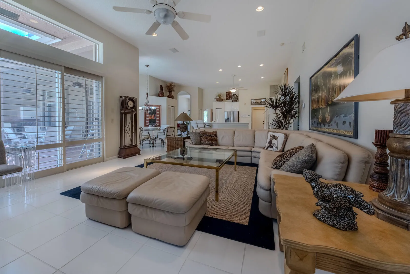 family room 2
