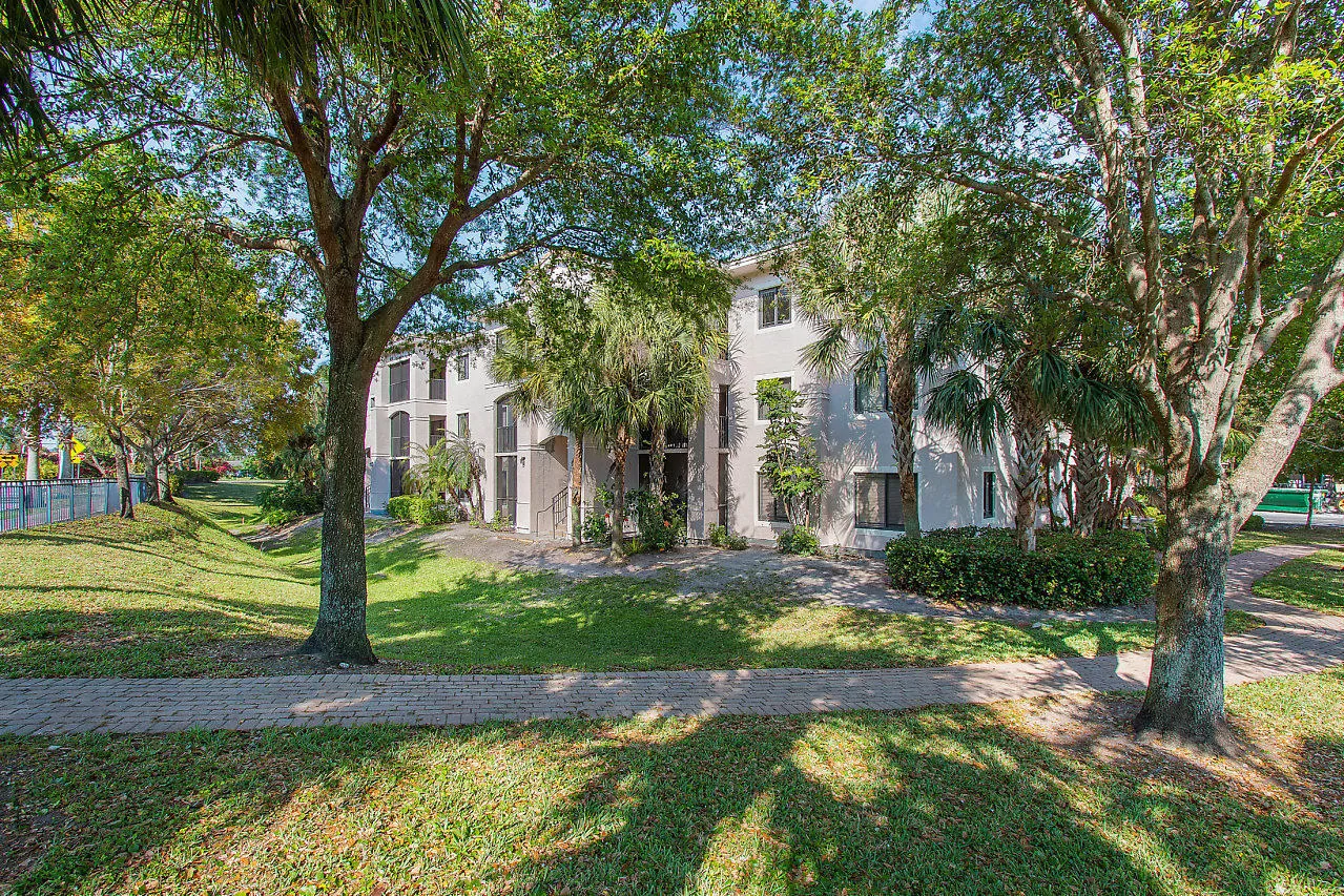 004-3023AlcazarPL-PalmBeachGardens-FL-sm