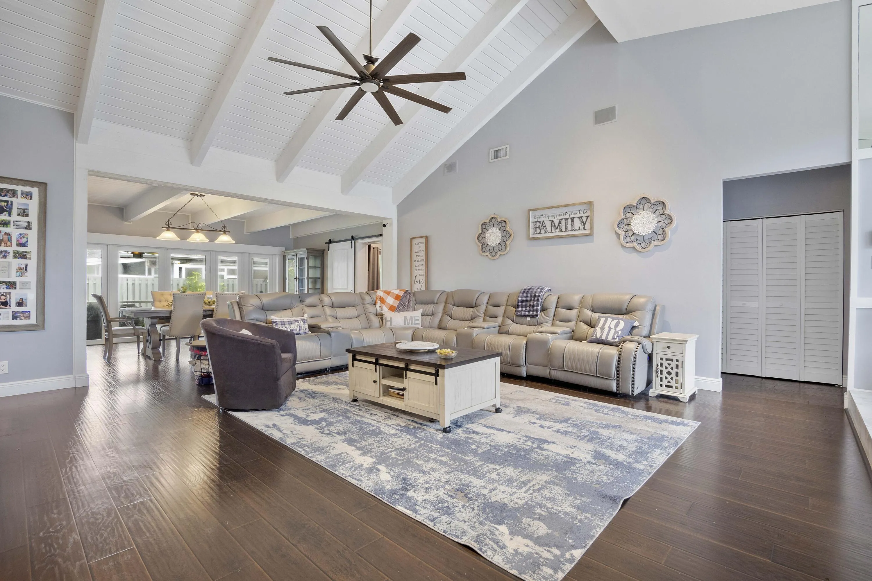 8059 Buttonwood Cir_011