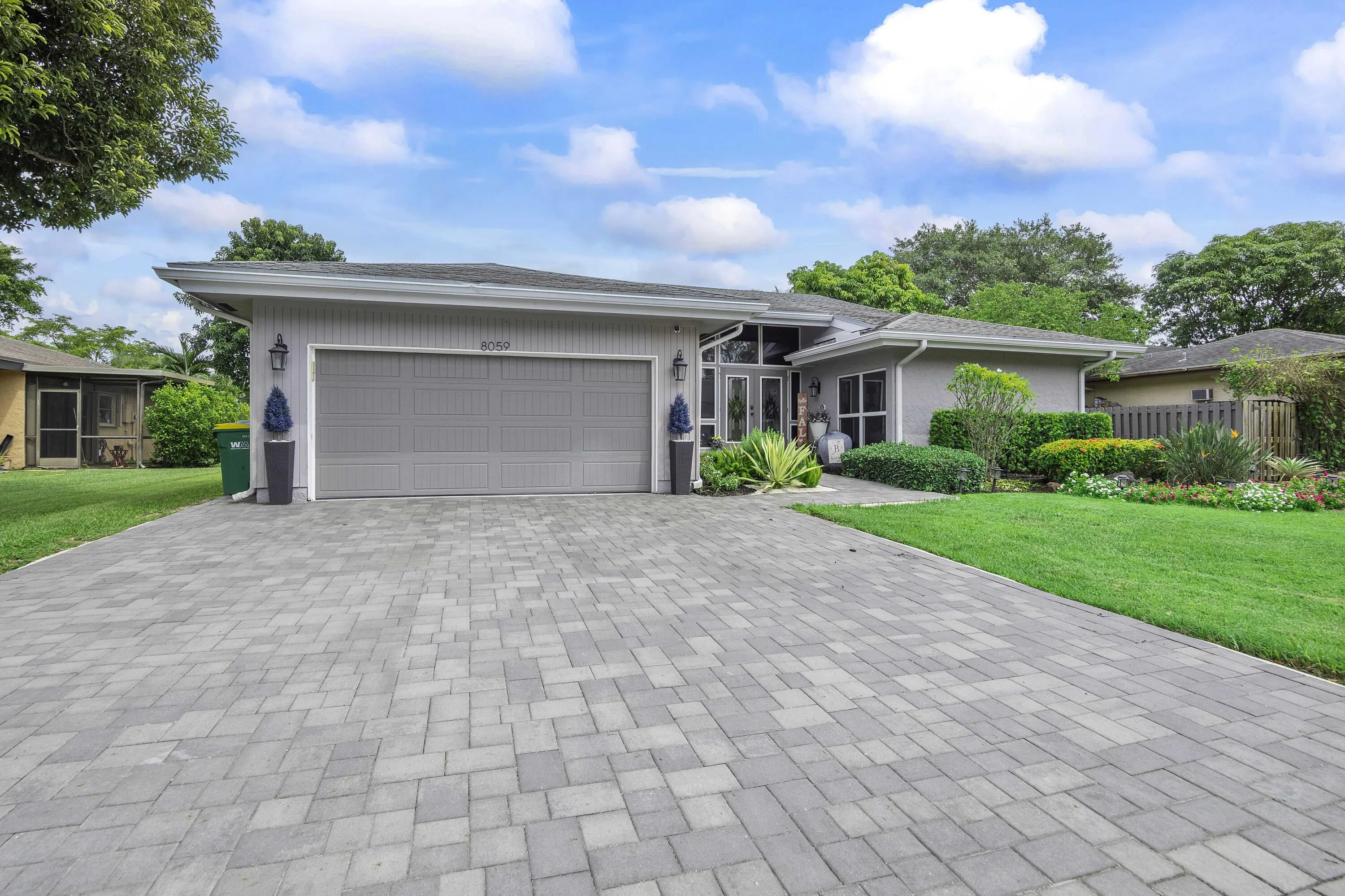 8059 Buttonwood Cir_004