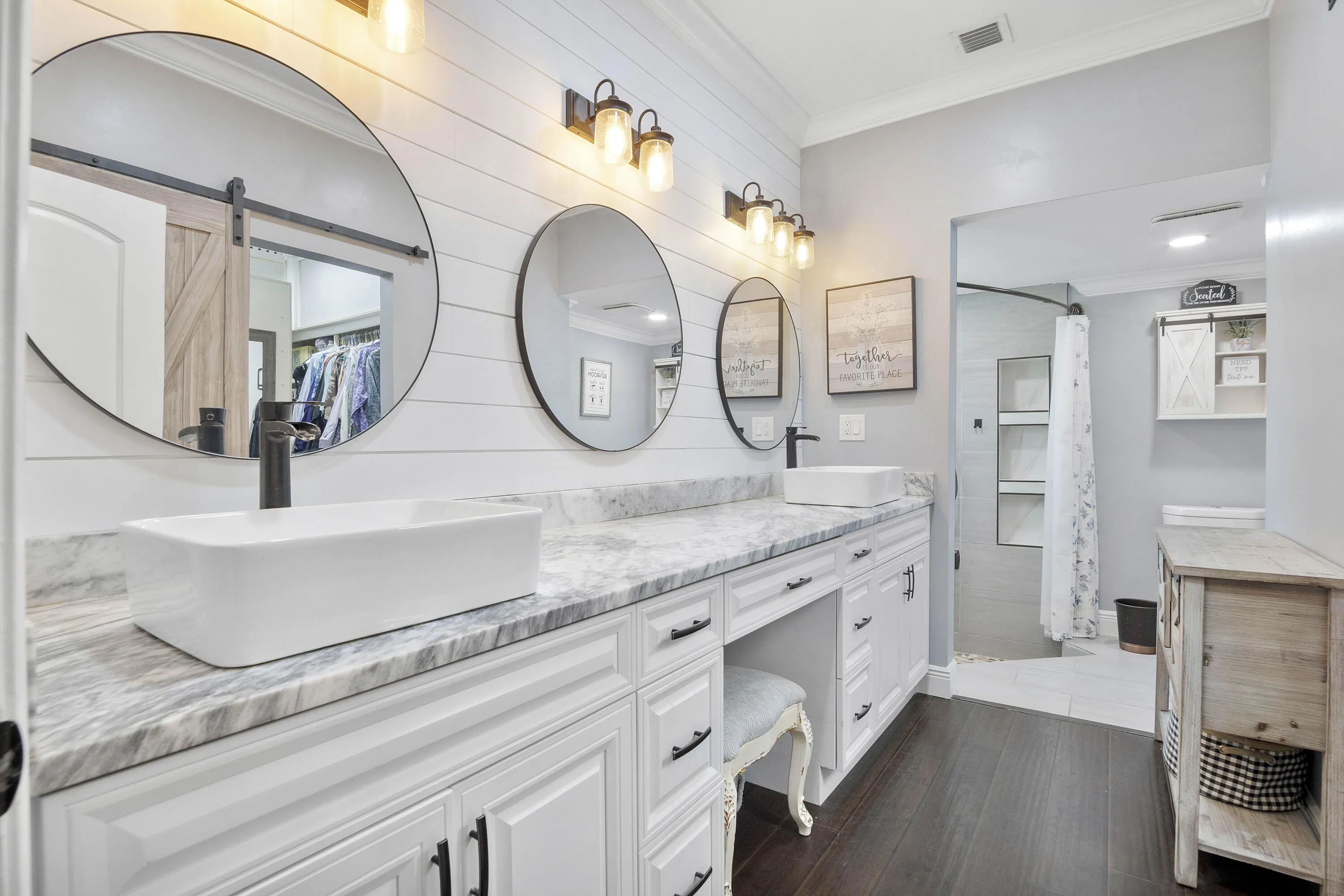 8059 Buttonwood Cir_037