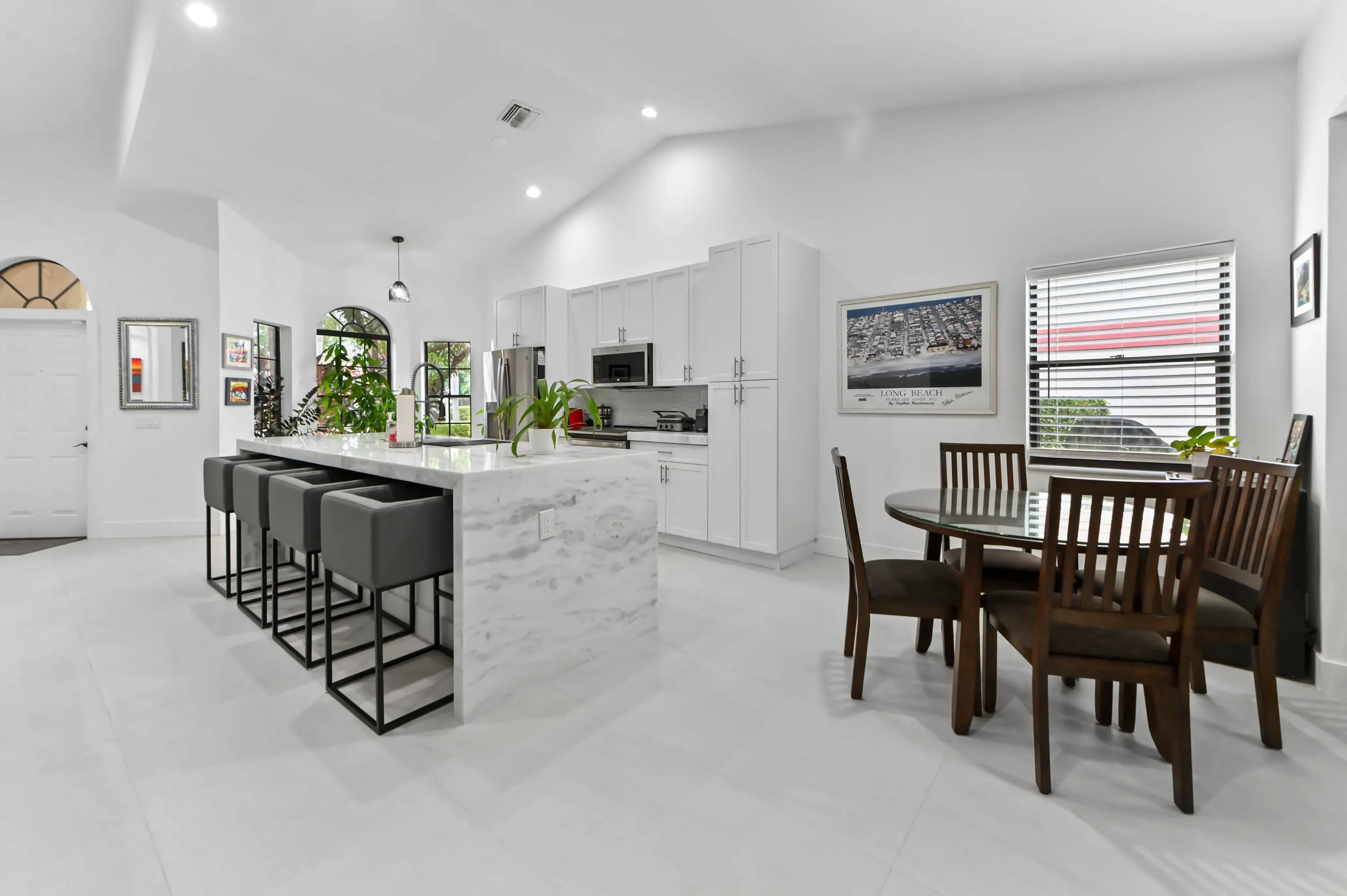 09 dining area 01