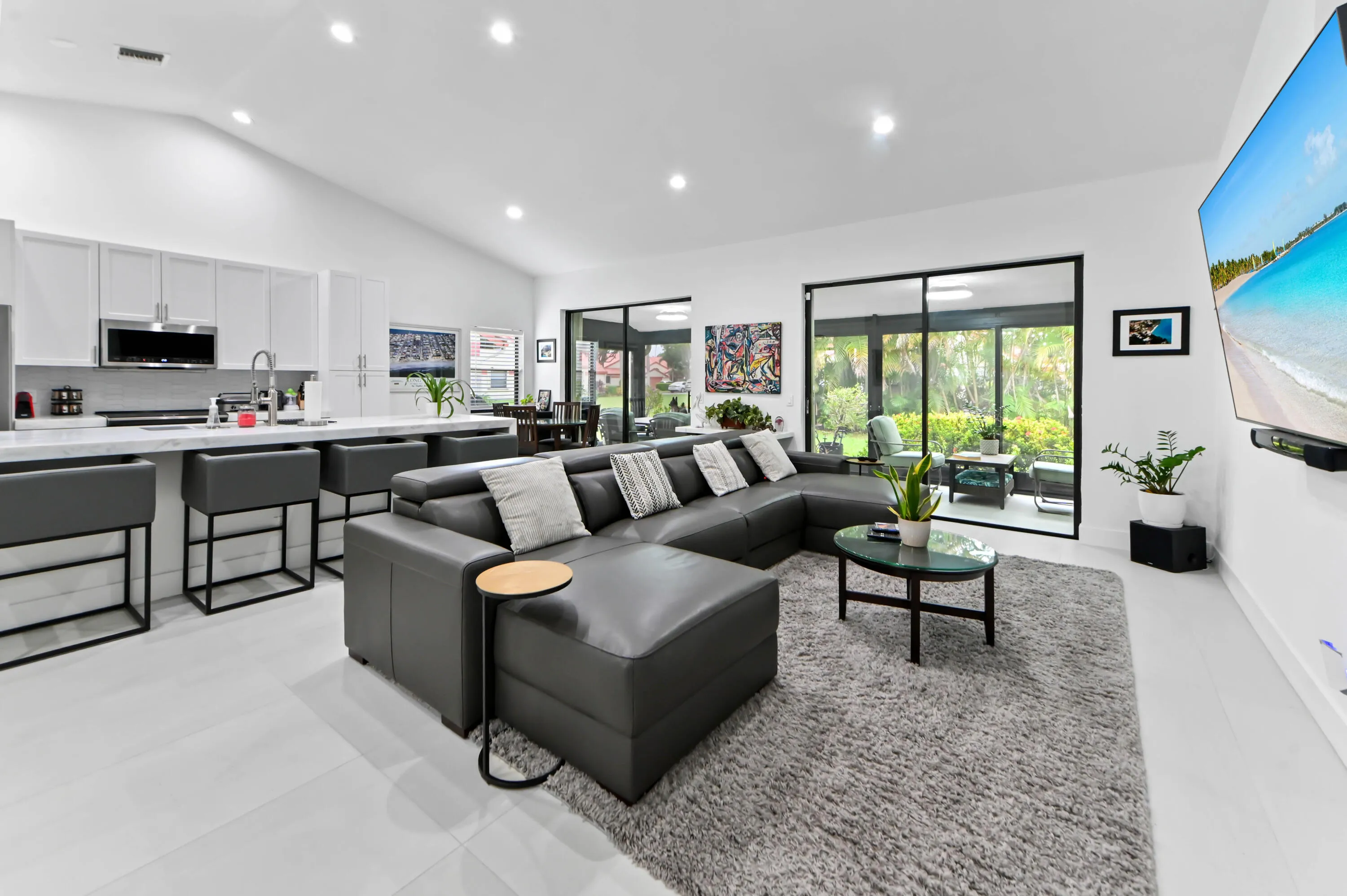 07 living room 04