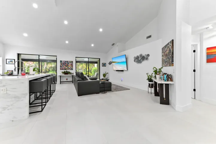 04 living room 01