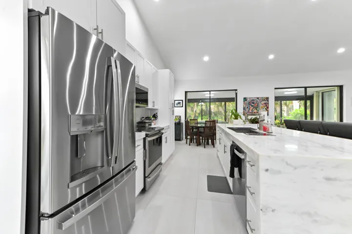 12 kitchen 02