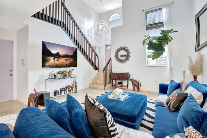 Living Room 4