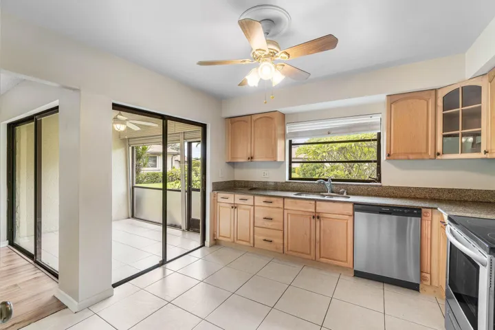 Kitchen/Porch