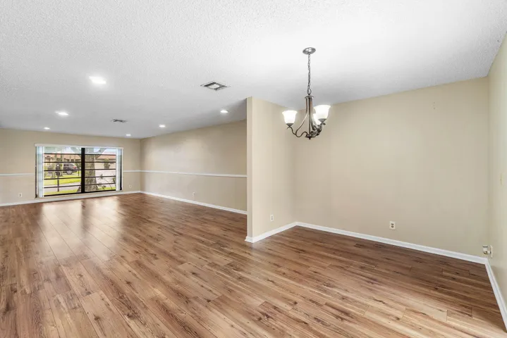 Dining room/Living room