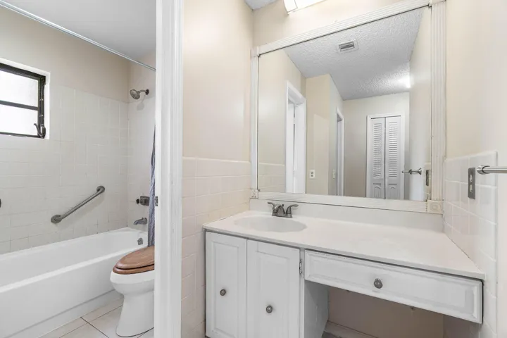 Primary bath
