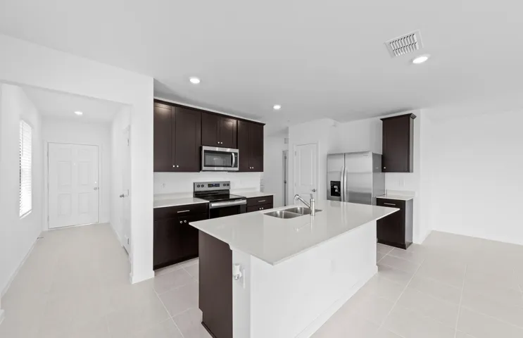 SWFL_CX_CAL_05000_Daniel_Kitchen 1
