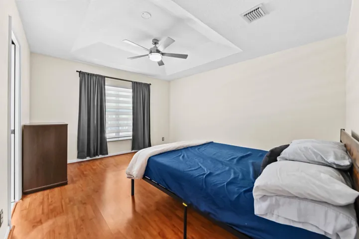 12 Bedroom 05