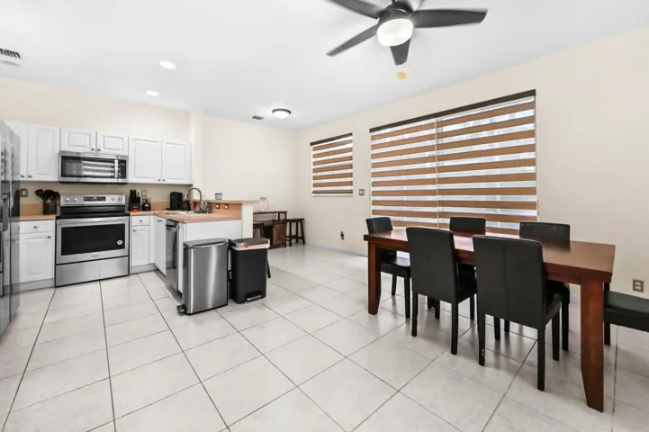 21 Kitchen 03