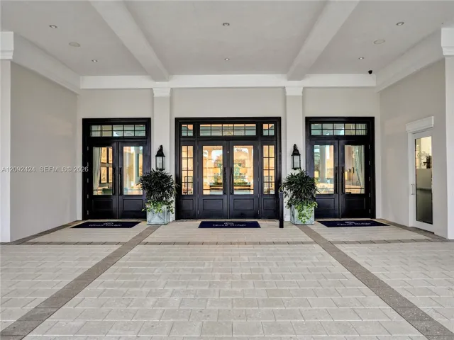 Main Golf Clubhouse entry