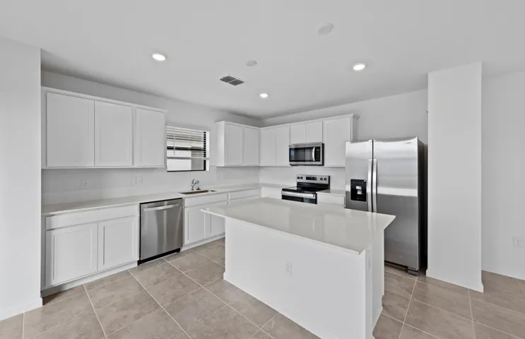 SWFL_CX_CAL_06500_McNair_Kitchen 5