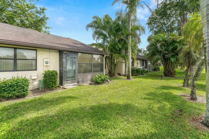 027-83WoodRoseCourt-RoyalPalmBeach-FL-33