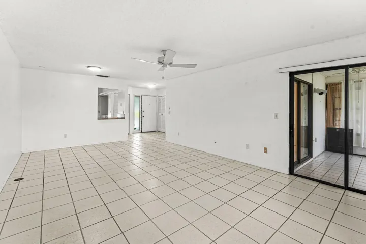 007-83WoodRoseCourt-RoyalPalmBeach-FL-33