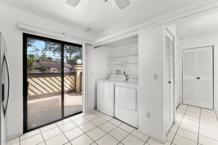 012-83WoodRoseCourt-RoyalPalmBeach-FL-33