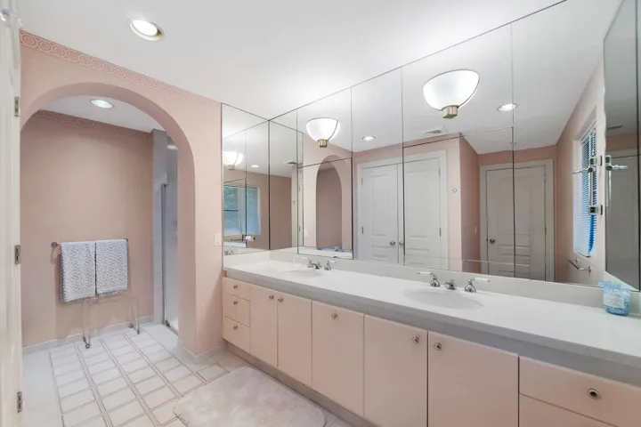 2999 N Ocean Boulevard - XV7TVM(48)
