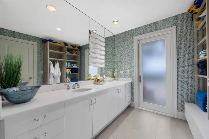 2999 N Ocean Boulevard - XV7TVM(45)