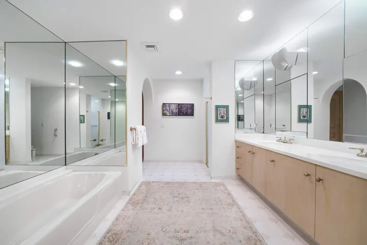 2999 N Ocean Boulevard - XV7TVM(51)