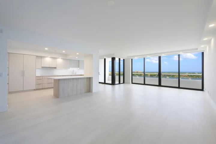 525 S Flagler Dr Apt 14C West-large-010-