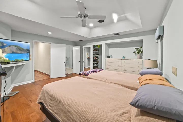 22 Bedroom 02